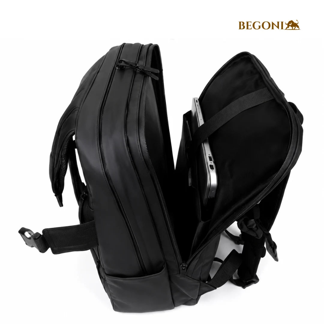 Mochila de Couro Preta Evans